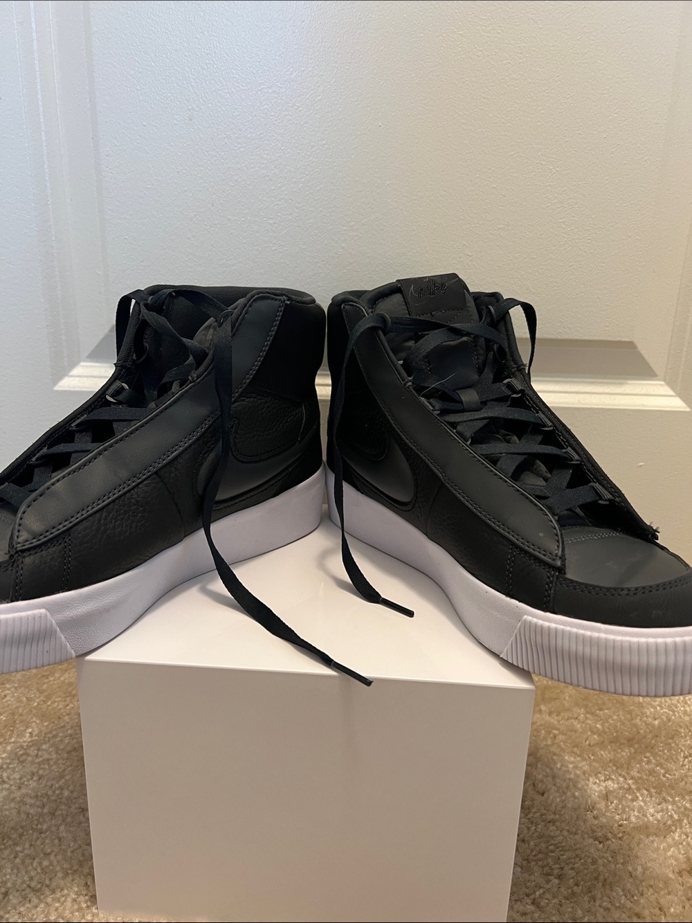 Nike Women’s High Top Sneaker with White Sole - Picture 6 of 7